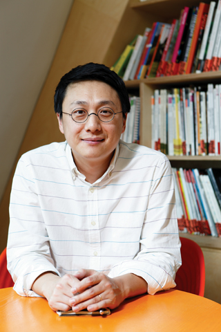 김진수 실장 디스트릭트 홀딩스