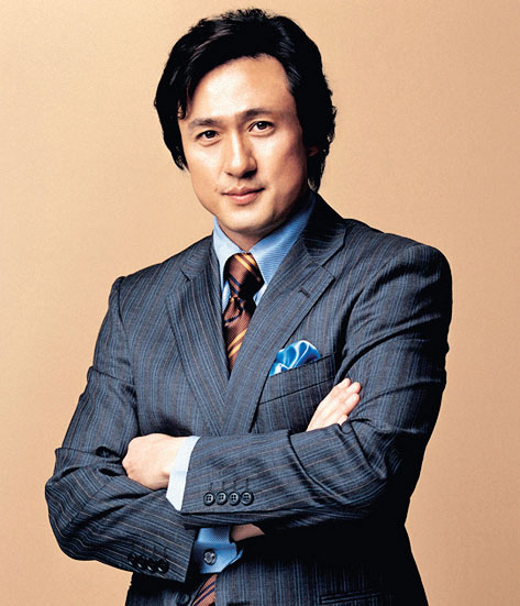 손창민