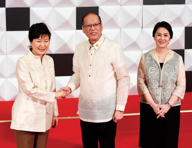필리핀 대통령과 인사