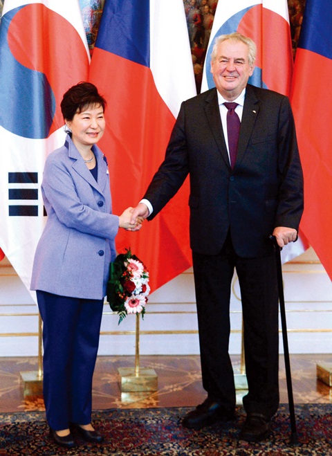 박근혜 대통령과 체코 프라하 대통령