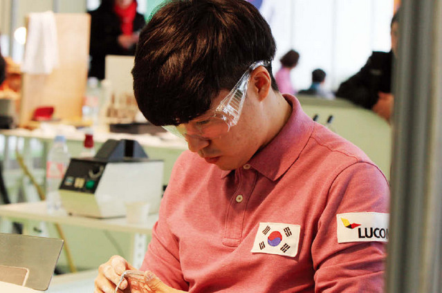 안경 조립