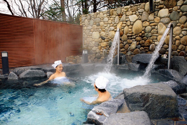겨울 온천