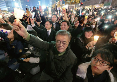 문재인 대통령 촛불시위 모습