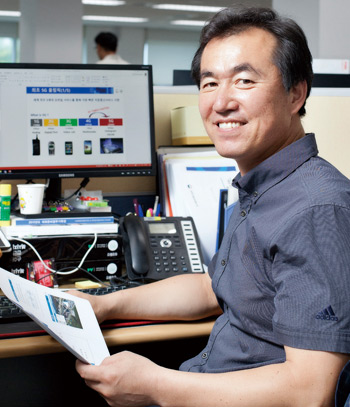첨단ICT 서비스팀 총괄을 맡은 이대호 팀장