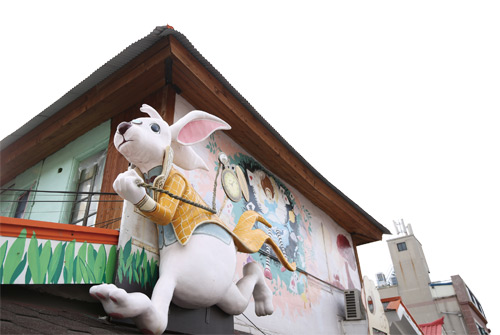 이상한 나라의 엘리스 벽화