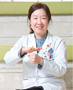 상급종합병원 유일 의료수어통역사 김선영 씨