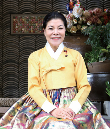 한복 디자이너 박술녀