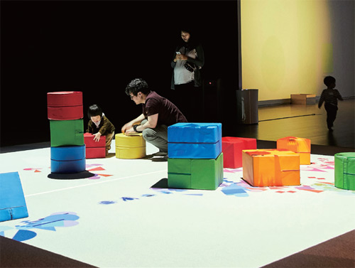 딥러닝 기술이 적용된 작품 ‘컬러블록’