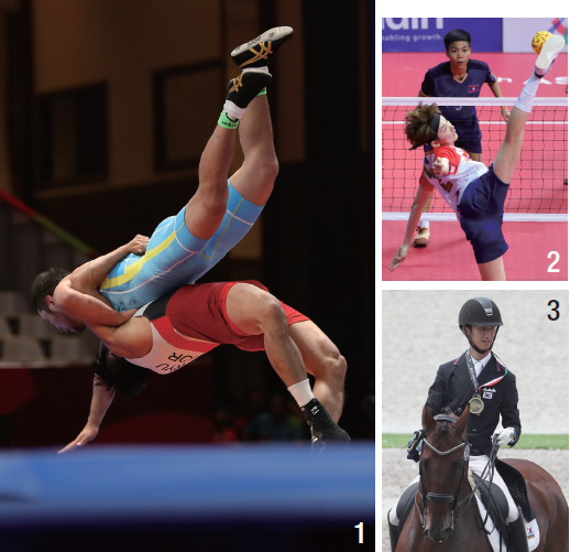 8월 21일 레슬링 남자 그레코로만형 67kg급 결승에 출전한 류한수가 카자흐스탄 케비스파예프와의 경기에서 득점을 하고 있다.