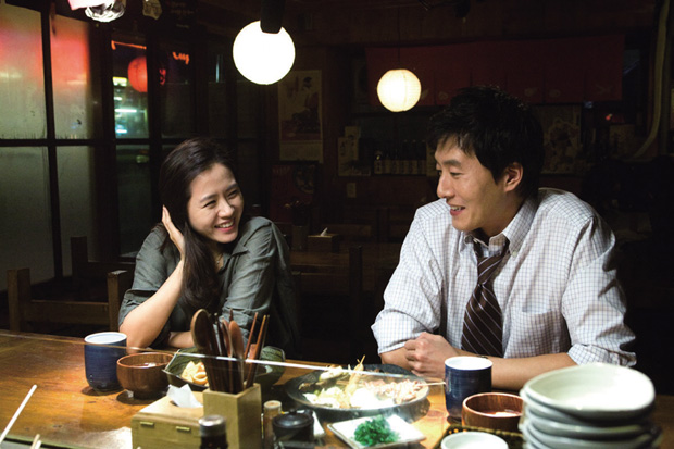 2006년 고(故) 김주혁 배우와 함께한 영화 ‘아내가 결혼했다’의 한 장면