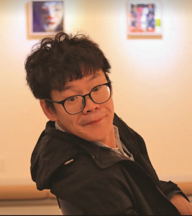 한국재활복지대학 애니메이션학과를 졸업하고 한국장애인미술협회 회원으로 대한민국장애인미술대전 서양화 부문 특선 등을 수상했다.
