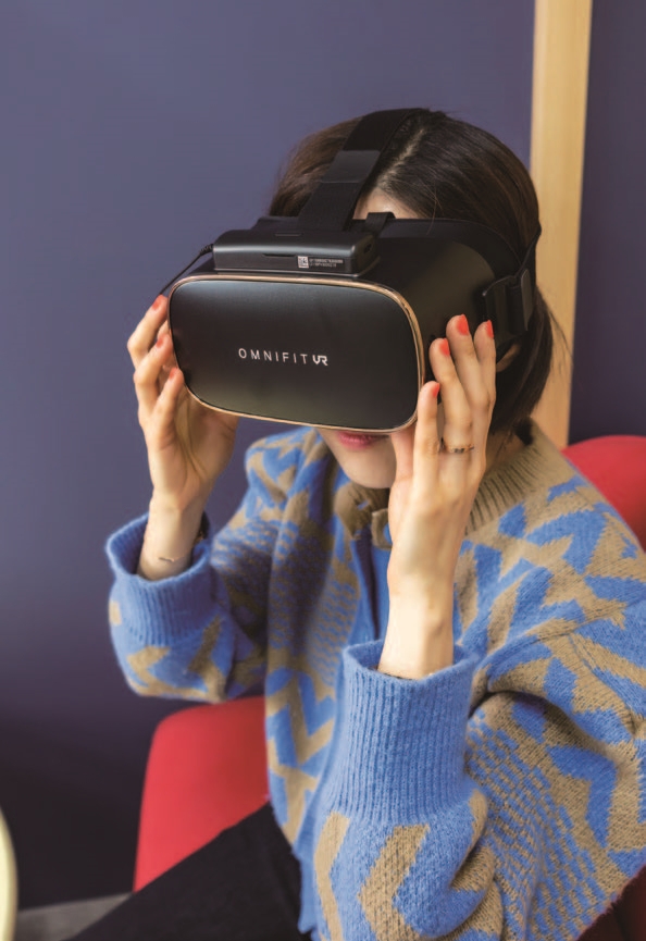 가상현실(VR) 프로그램에서는 명상, 두뇌활동 관련 영상을 보며 몸과 마음을 안정시킨다.