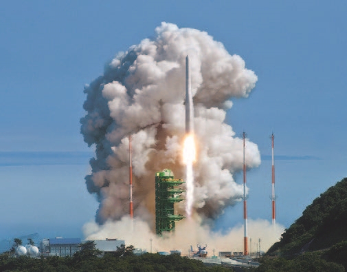 2022년 6월 21일 ‘누리호’가 전남 고흥군 나로우주센터에서 2차 발사되고 있다. 사진 과학기술정보통신부