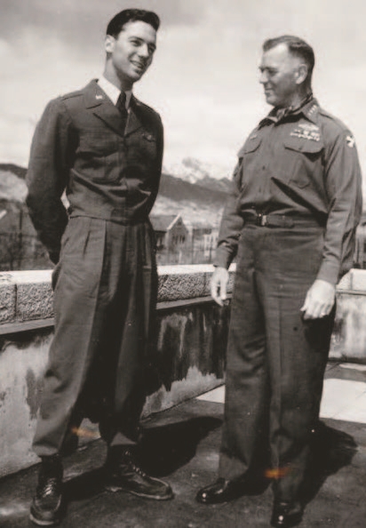 밴 플리트 장군과 그의 아들 밴 월던 플리트 주니어. 사진 미국 국립문서기록관리청