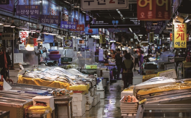 6월 28일 서울 송파구 가락몰에 있는 수산물 코너에 수산물이 진열돼 있다. 사진 뉴시스