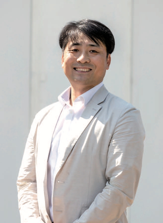 예원이가 기부하는 날을 100번째 헌혈 날로 맞추면 뜻깊겠다는 생각을 했어요. 아빠가 너의 결정을 응원한다는 마음을 담았습니다.