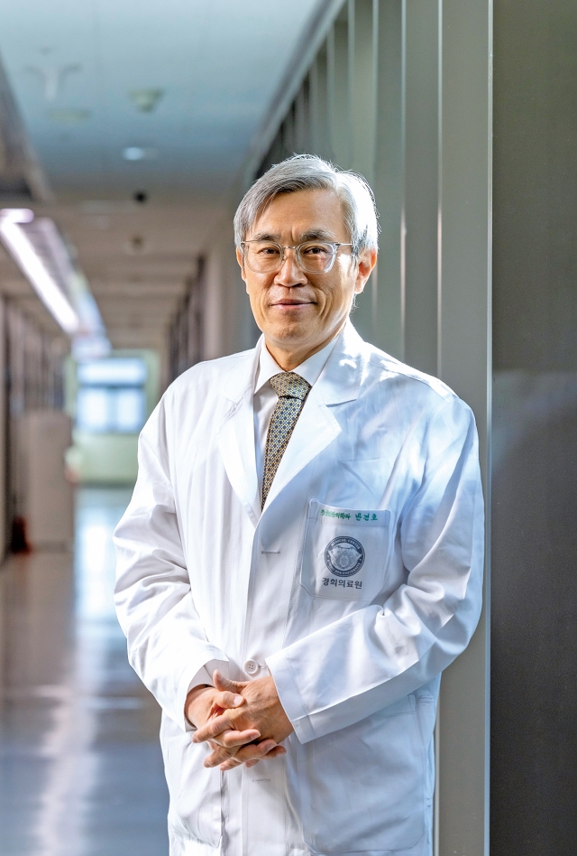 반건호 교수는 37년간 정신건강의학과 전문의로 일했다. 한국형 ADHD 검사·평가·교육도구 개발에 참여한 국내 대표적인 ADHD 전문가로 손꼽힌다. 사진 C영상미디어