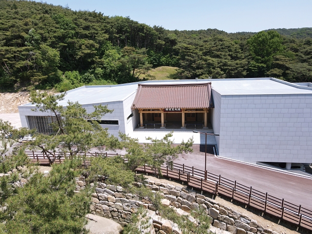 사진 수덕사근역성보관