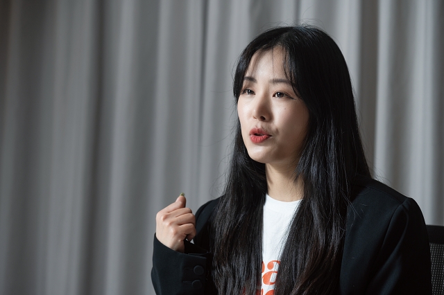 소담스퀘어에서 라이브커머스를 경험한 빈크런치 김애린 대표. 사진 C영상미디어