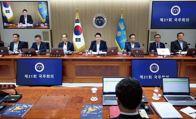 윤석열 대통령이 7월 16일 용산 대통령실에서 열린 국무회의에서 발언하고 있다. 사진 대통령실