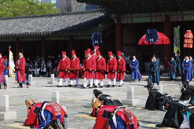 삼사 임명식을 진행하는 참가자들. 사진 문화체육관광부