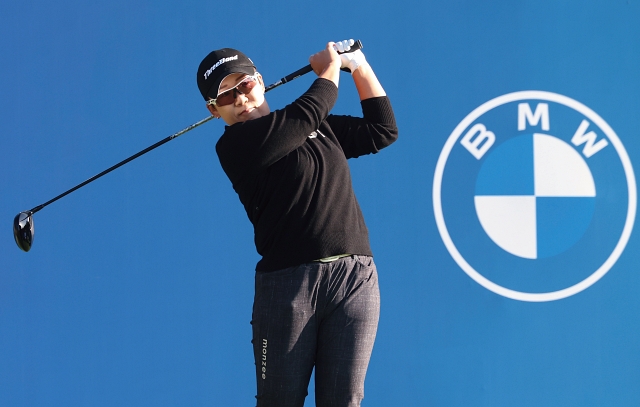 신지애가 5월 11일 JLPGA 월드 레이디스 챔피언십 살롱파스컵에서 우승하며 통산 66승의 대업을 이뤘다. 사진은 2024년 10월 경기 파주시 서원밸리CC에서 열린 BMW레이디스 챔피언십 경기 모습. 사진 뉴시스