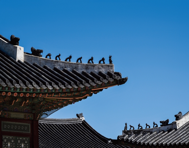 경복궁 강녕전 위의 잡상, 촬영 이인미, 제공 국립고궁박물관