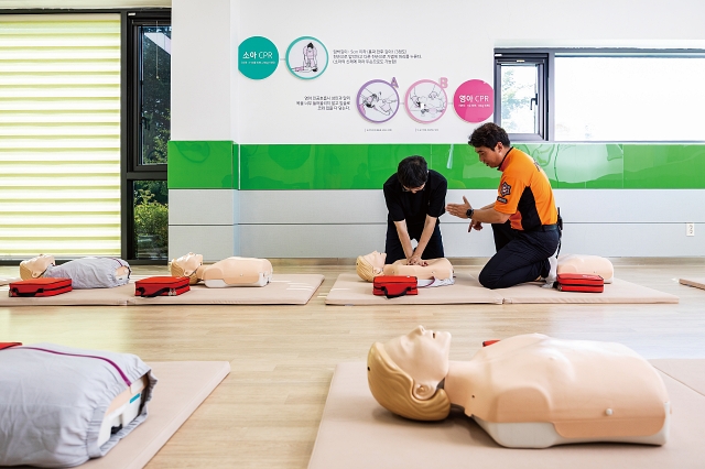 심폐소생술(CPR) 연습은 아무리 반복해도 과하지 않다.
