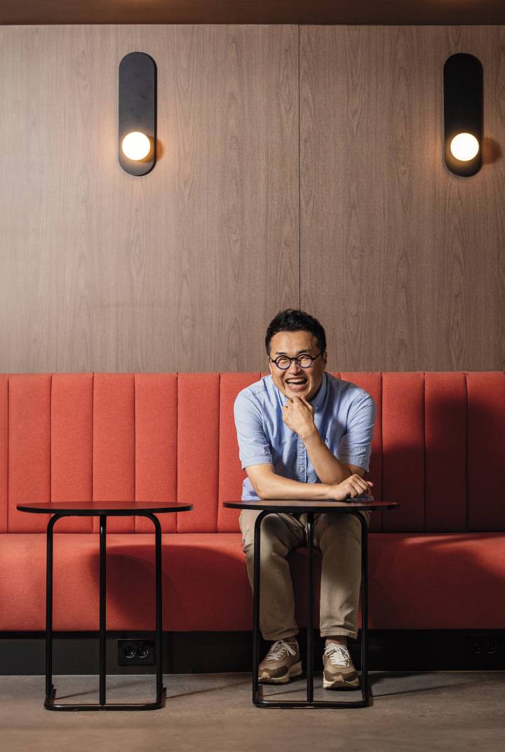 최태성 별별한국사연구소장은 "역사는 한 번뿐인 인생을 어떻게 살아야 할지 답을 알려주는 삶의 해설서"라고 말한다. 사진 C영상미디어