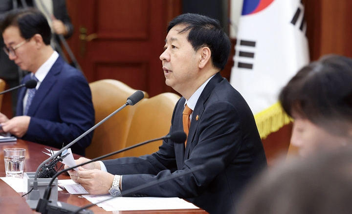 구윤철 부총리 겸 기획재정부 장관이 10월 20일 열린 성장전략 태스크포스(TF) 겸 경제관계장관회의에서 발언하고 있다. 사진 뉴시스