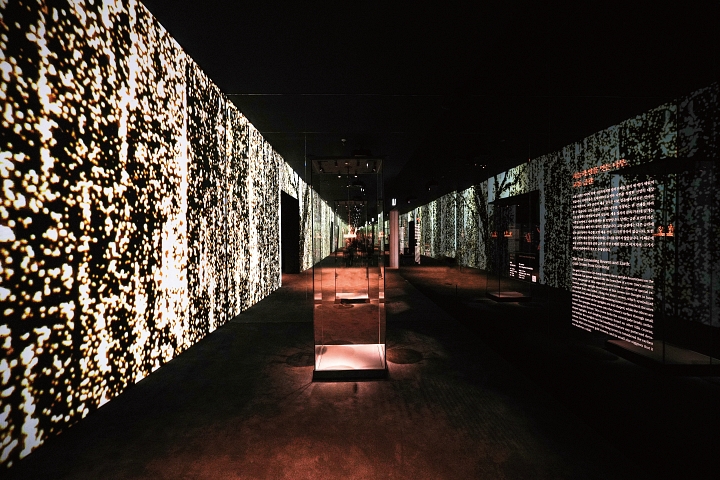 신라 금관 특별전이 열리는 전시장 내부. 사진 국립경주박물관