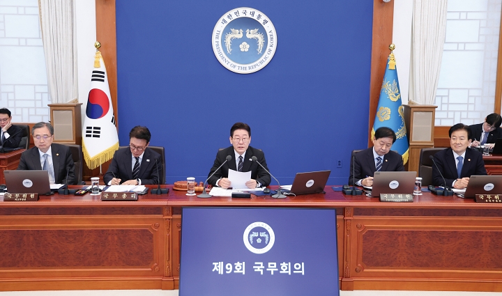 이재명 대통령이 3월 10일 청와대에서 열린 국무회의에서 발언하고 있다. 사진 청와대