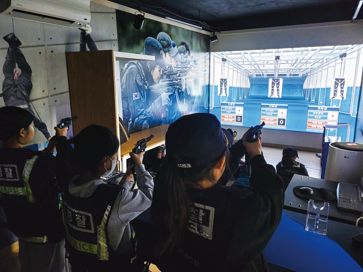 서울 영등포구 &lsquo;영등포청소년경찰학교&rsquo;는 학교폭력 예방을 위해 다양한 교육을 진행하고 있다. 사진 영등포청소년경찰학교