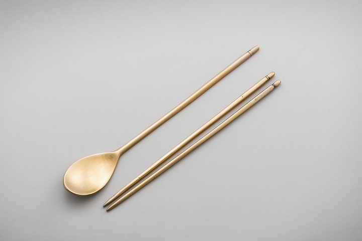 &lsquo;수저&rsquo;, 금속-동합금, 대한제국, 길이 26.5㎝, 삼척시립박물관