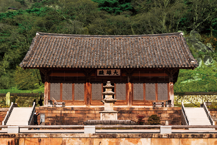 수덕사 대웅전