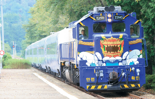 남도해양관광열차 개통으로 부산에서 광주를 잇는 남도관광이 훨씬 편리해졌다.