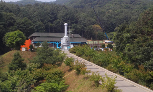 홍천군은 가축분뇨를 바이오가스화 하고, 퇴비 시설을 운영함으로 수익을 창출한다.