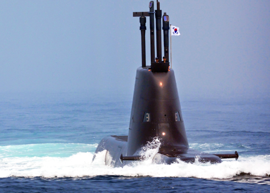 김좌진함은 손원일함, 정지함, 안중근함에 이어 국내 4번째 1800t급 잠수함으로 대함전, 대공전, 공격 기뢰 부설 등의 다양한 임무를 수행한다.(사진=해군본부 제공)