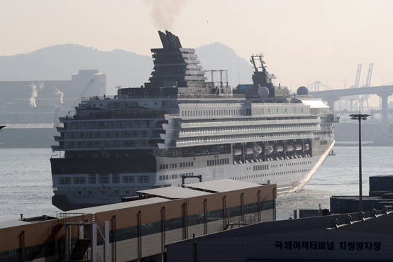 지난 2일 부산항 국제여객터미널 부두에 중국 크루즈 