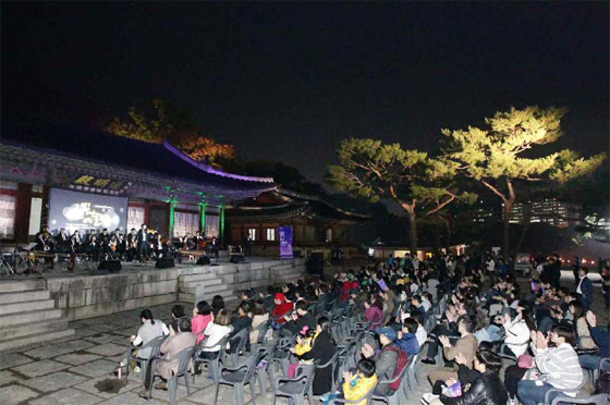 31일 ‘문화가 있는 날’ 오후 4시 함인정과 환경전 앞마당에서 ‘한빛예술단’과 ‘아우름’이 함께하는 창경궁 음악회를 개최한다. (사진 = 문화재청)