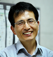 동화같은 아이슬란드 축구, 행복해보이는 이유