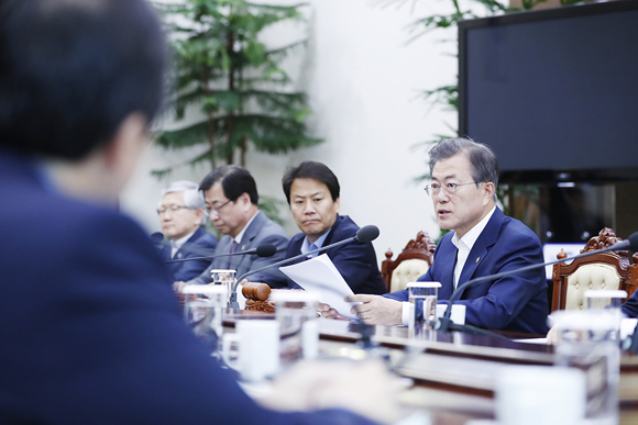 문재인 대통령이 14일 오후 청와대에서 열린 NSC 전체회의에서 발언하고 있다. (사진=청와대)