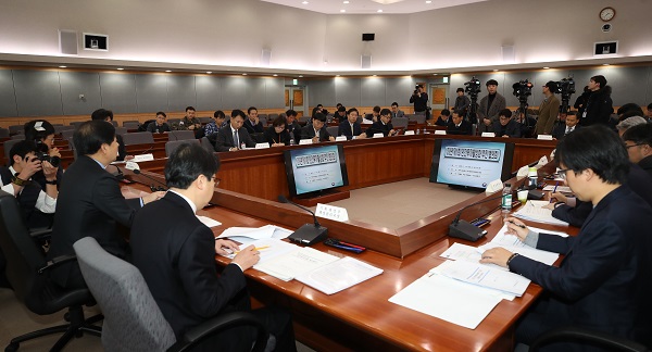 14일 오후 정부서울청사 별관 국제회의장에서 열린 '2020년 제1차 민간투자 활성화 추진협의회'에서 참석자들이 구윤철 기획재정부 제2차관의 발언을 듣고 있다. (저작권자(c) 연합뉴스, 무단 전재-재배포 금지)