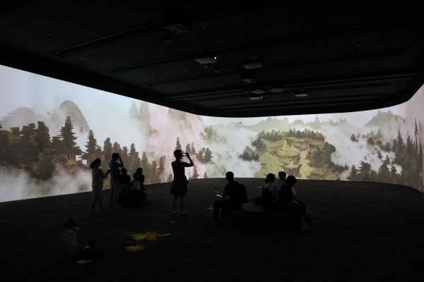 지난 5월 20일부터 일반에 공개되기 시작한 국립중앙박물관의 디지털실감영상관.