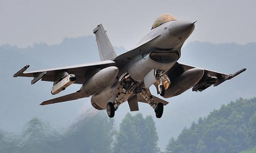 출격하는 F16전투기(사진=국방부)