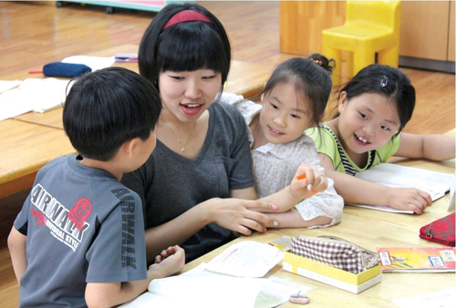 서울 노원구 월계초등학교에서 학생들이 방과후학교 프로그램에 참여하고 있다.
