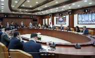 문재인 대통령이 17일 오후 서울 종로구 정부서울청사에서 경제장관회의를 주재하고 있다.