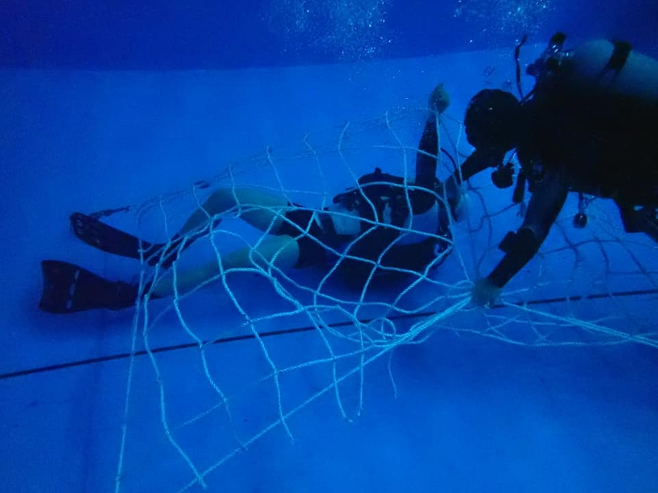 육군특수전사령부 예하 특수전학교는 지난 3월 22일부터 4월 9일까지 총 3주에 걸쳐 ‘기초 스쿠버(SCUBA·Self-Contained Underwater Breathing Apparatus) 교육’을 진행 하였다. 