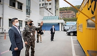 서욱 국방부 장관이 16일 오전 국군수도병원을 방문, 코로나19 4차 유행 차단을 위한 특별방역점검을 하고 있다.