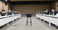 홍남기 경제부총리 겸 기획재정부 장관이 6일 경기도 성남 시스템반도체 설계지원센터에서 열린 제9차 혁신성장 BIG3 추진회의에서 모두발언을 하고 있다. 